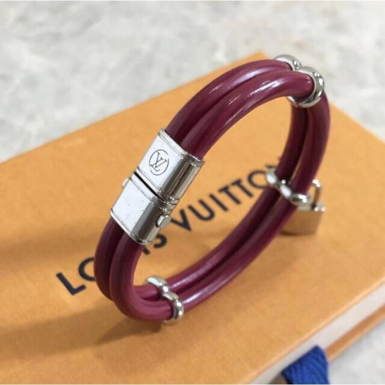 LOUIS VUITTON Keep It Twice LV Cadena Bracelet Wine Red Silver W
