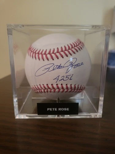 Pete Rose Autographed Baseball with Ball Cube And Inscribed "4256"
