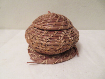 Vintage Native American Pine Needle Lidded Basket and Round Mat Base 6''