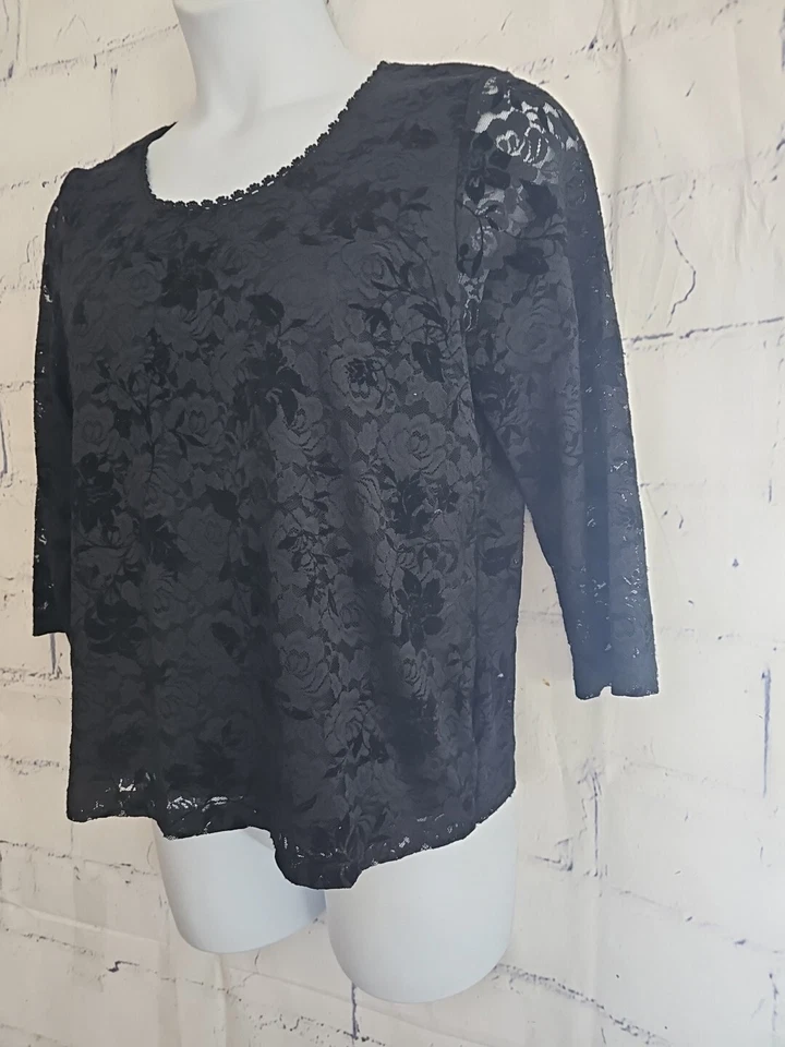 Top de encaje floral negro Emma James talla XL elástico escote redondo manga 3/4 forrado Foto 2 de 4