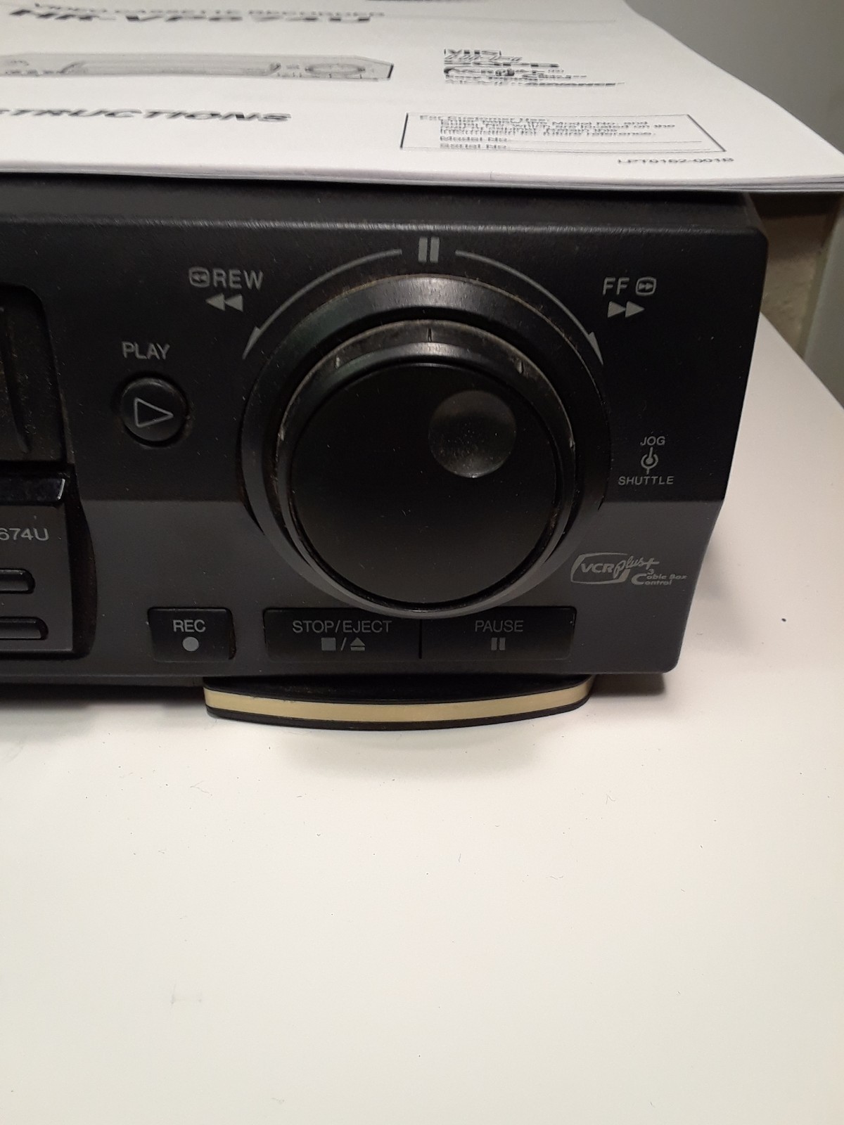 VCR / VHS Player Beautiful JVC HR-VP81U W/ Remote Tested Works More Included