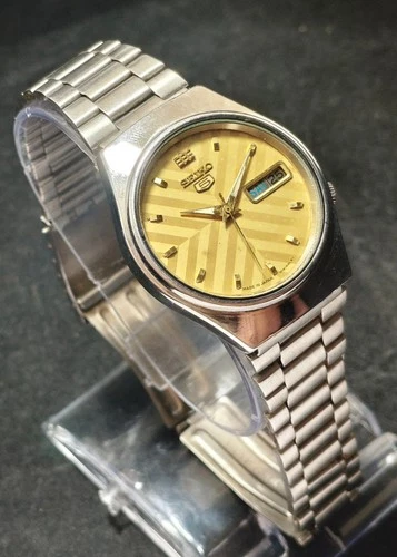 Vintage Seiko 5 Genuine Dial Automatic 17 Jewels 7009 Day&Date Men's Wrist Watch