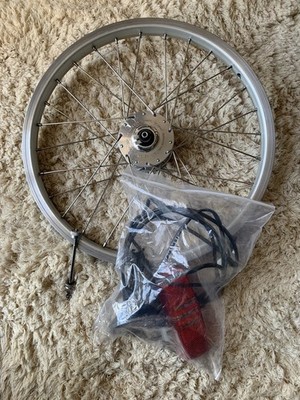 Brompton Schmidts Original Nabendynamo SON XS Vorderrad inkl. Beleuchtung.