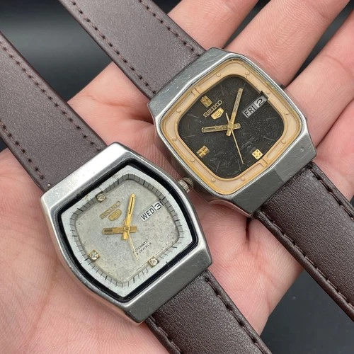 Lot of 2 Vintage Seiko 5 Automatic Men’s Watches – Fully Working Up