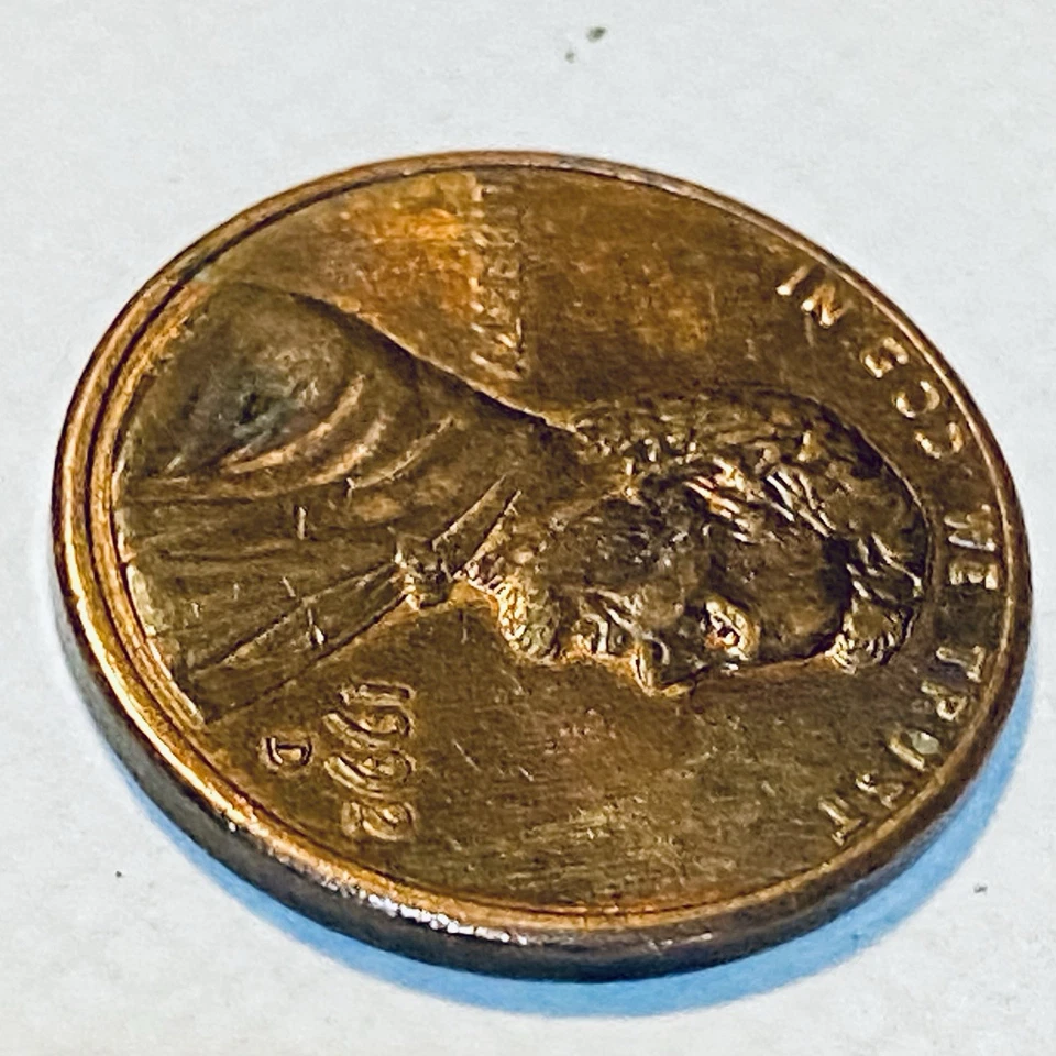 Lincoln Penny 1992 D Close Am cobre 2,5 gramos circulado fuerte error de duplicación Foto 3 de 4