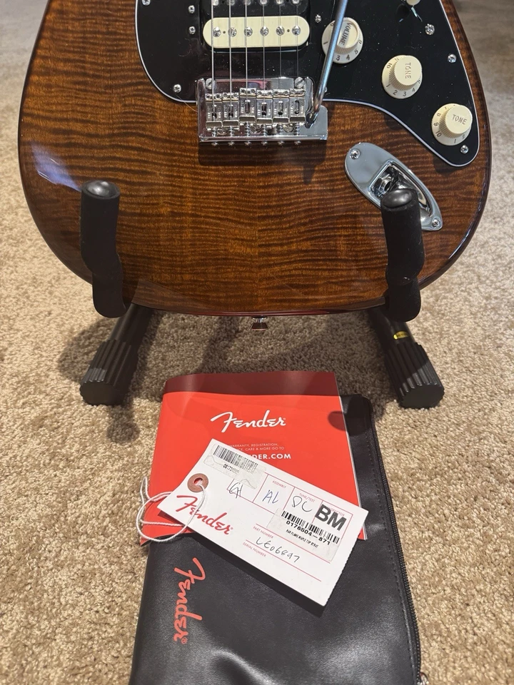 Fender Rarities  Flame  Maple  Top  Stratocaster Limited Edition - Image 2 of 4