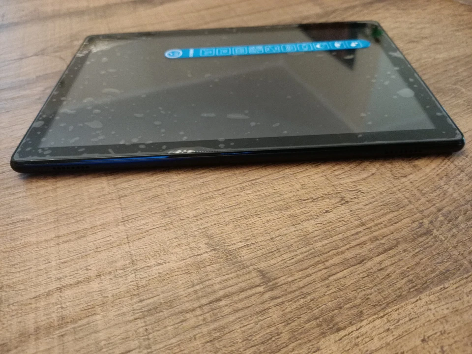 tablet 10 pollici Alcatel 1T10 smart colore black dimensioni:243.2 x 162.2 x 9.5 - Immagine 4 di 4