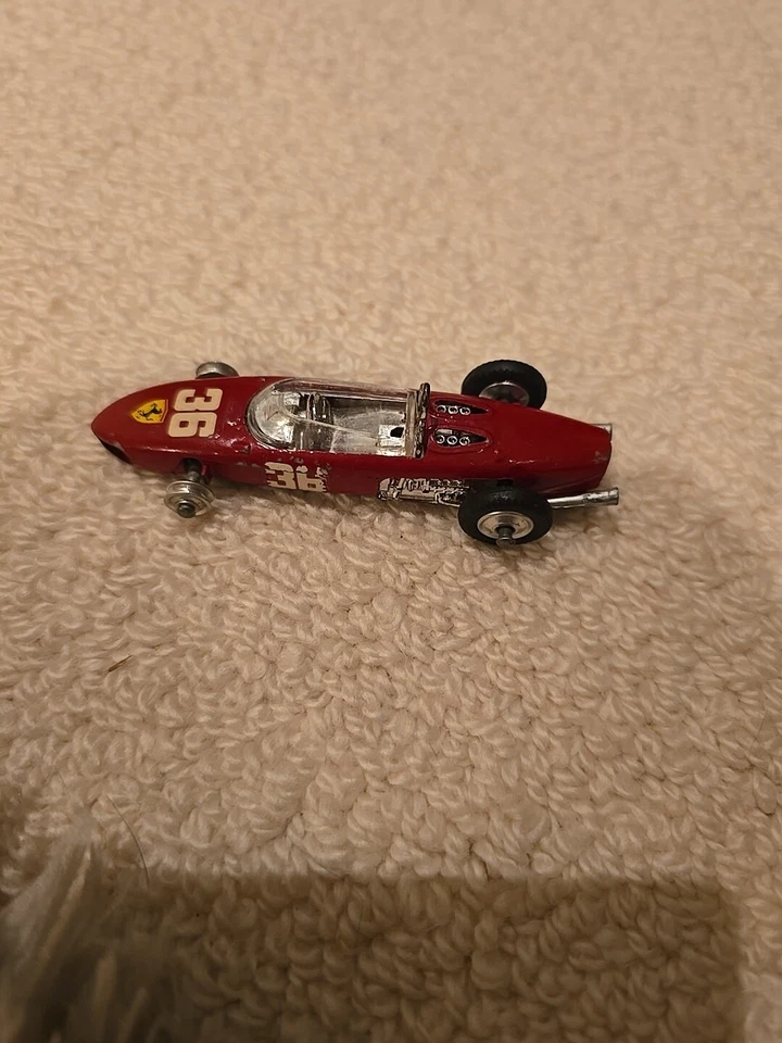 VINTAGE CORGI TOYS # 154 FERRARI FORMULA 1 RACING CAR 1962 DIECAST MODEL - Image 3 of 4