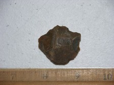 Hand axe early man paleolithic acheulean chopper blade tool Africa 1 inch X26