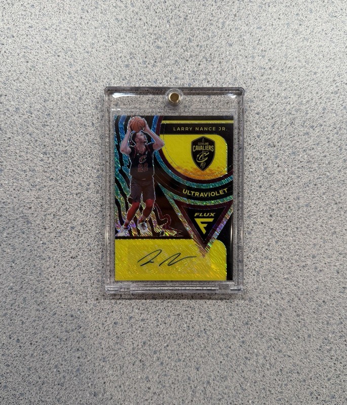 2020-21 Panini Flux Basketball #UV-LNJ Larry Nance Jr Ultraviolet Auto Black 1/1