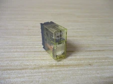 IDEC RJ2S-C-A120 Relay RJ2SCA120