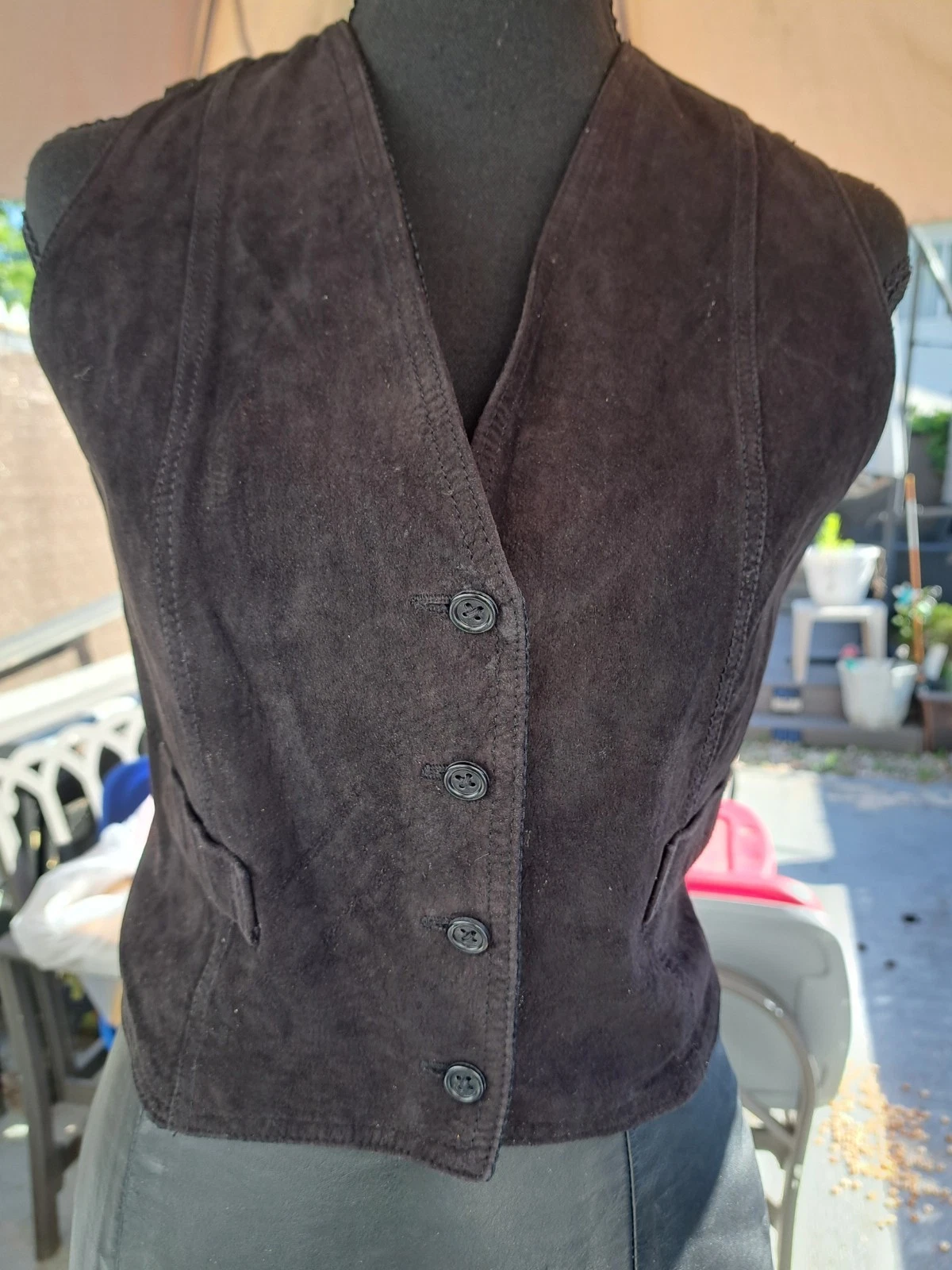 Wilsons Suede & Leather Women's Brown Solid Button Front Lined Vest, Pockets S