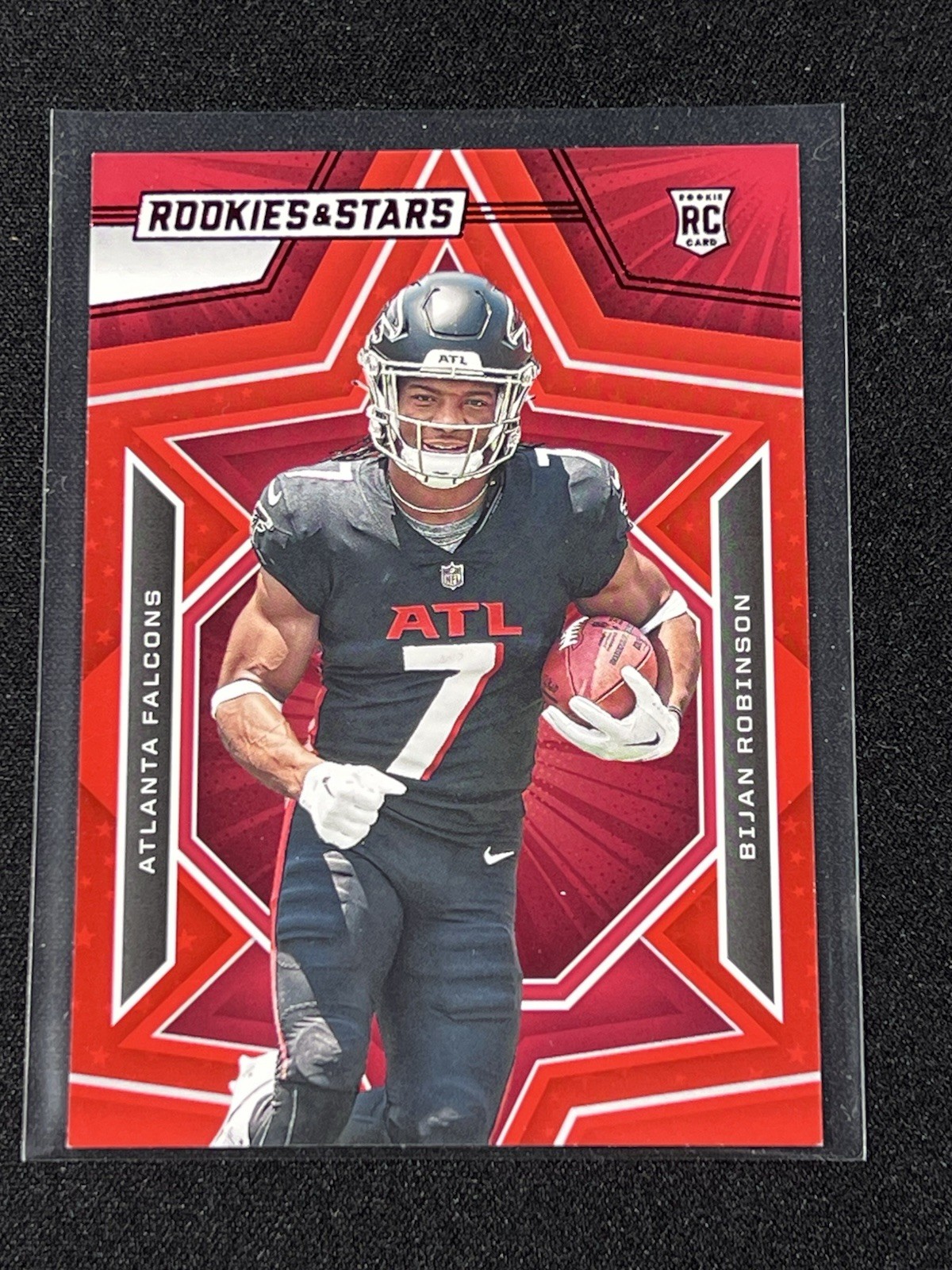 2023 Panini Rookies & Stars - Rookies Bijan Robinson #104 Red (RC)