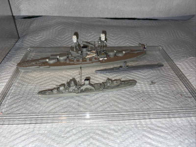Lot Of 3 Ship Models In Hard Case