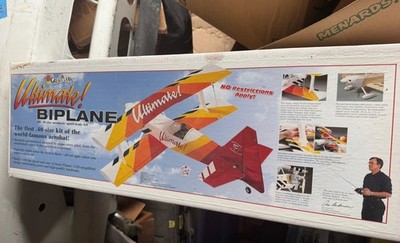 GREAT PLANES ULTIMATE R/C .40 SCALE BIPLANE MODEL AIRPLANE KIT AEROBATIC