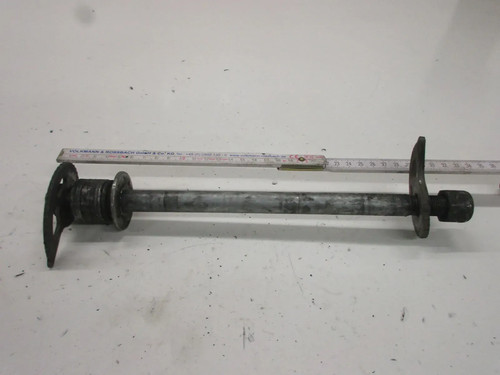 1. Suzuki DR 650 R SP 44 B Steckachse hinten mit Kettenspanner 17 mm Hinterrad