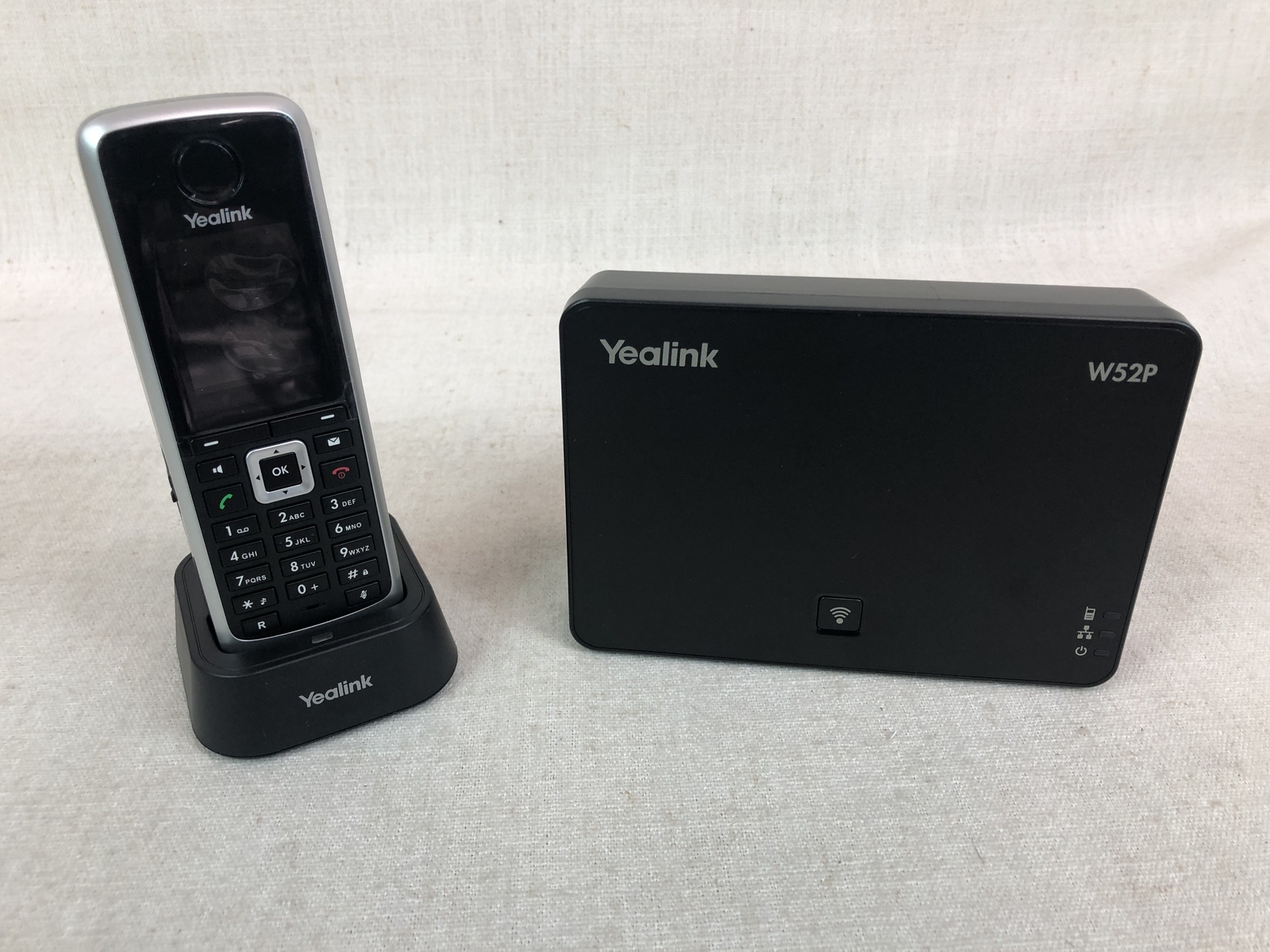 Yealink W52P IP DECT Cordless Handset w/ Base, In Factory Box Falak