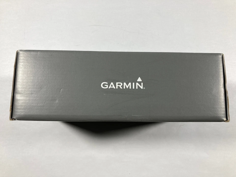 Garmin dezl OTR820 8" Truck GPS Navigation System - Image 2 of 4