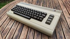 Commodore C64 Heimcomputer BROTKASTEN Tastatu...