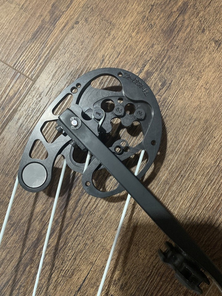 Jeu De Cordes D'arc Mathews Conquest 4 Mini – Série Predator, Tout Noir – Neuf Sous Emballage