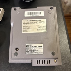 Nintendo NES Control Deck Video Game Console Gray NES-101