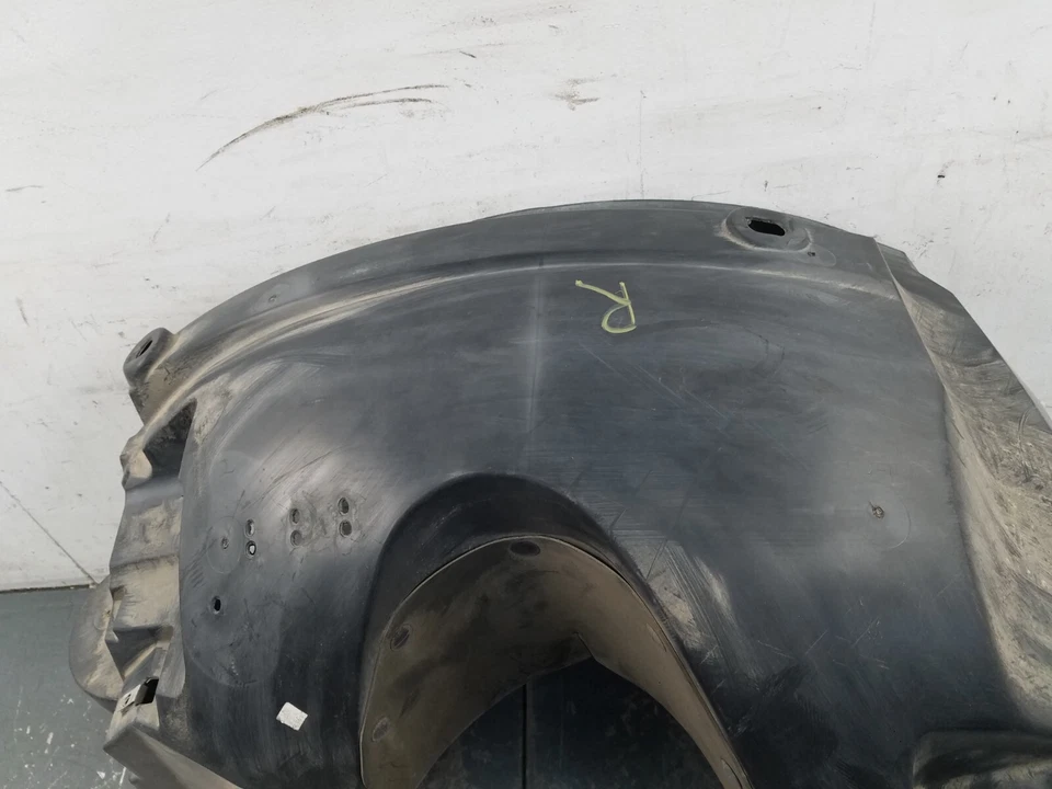 Grand Marquis/Corwn Vic Victoria 2006 guardabarros interior delantero derecho forro #53752 Y1 Foto 2 de 4