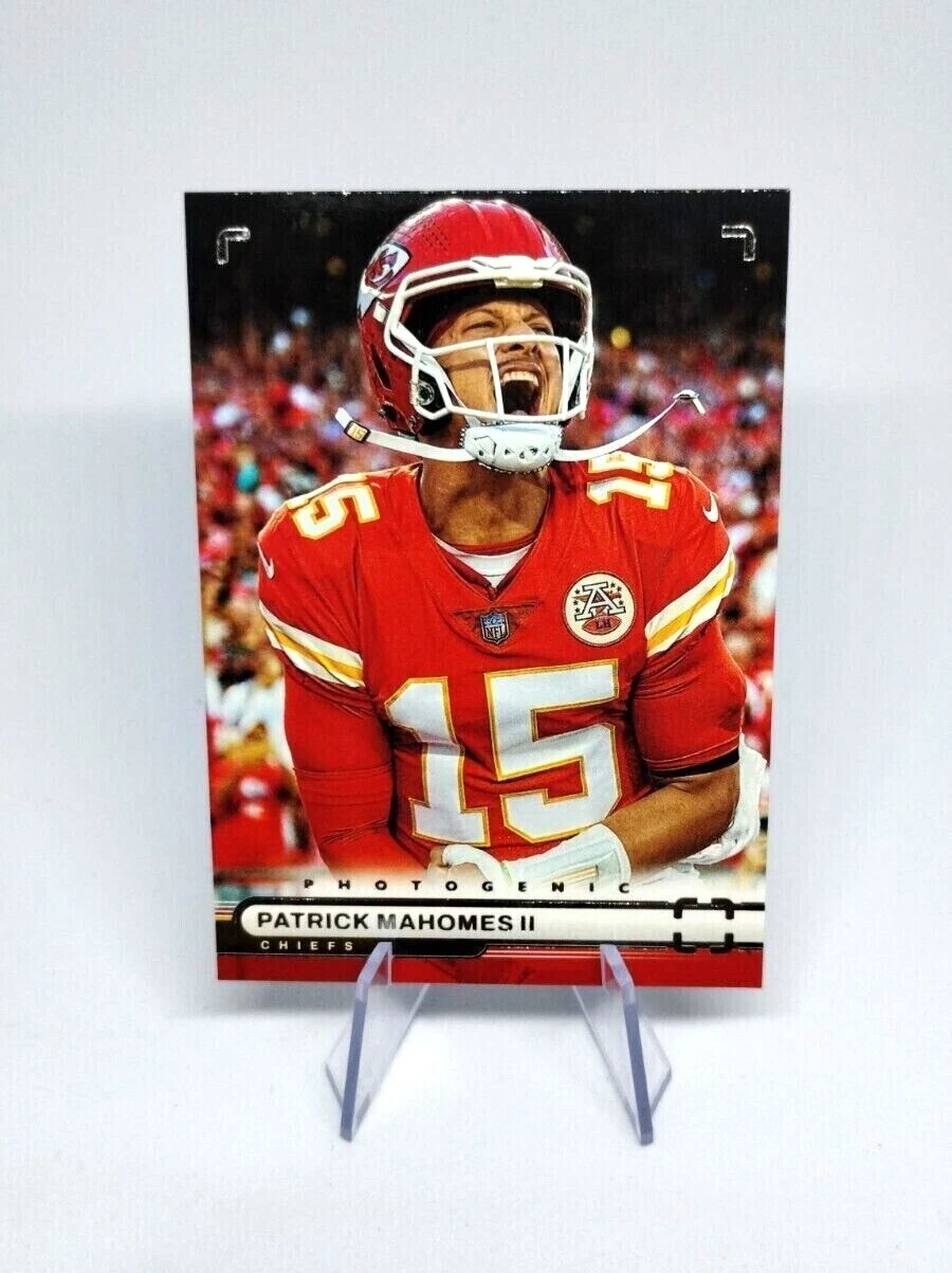 Patrick Mahomes trading card