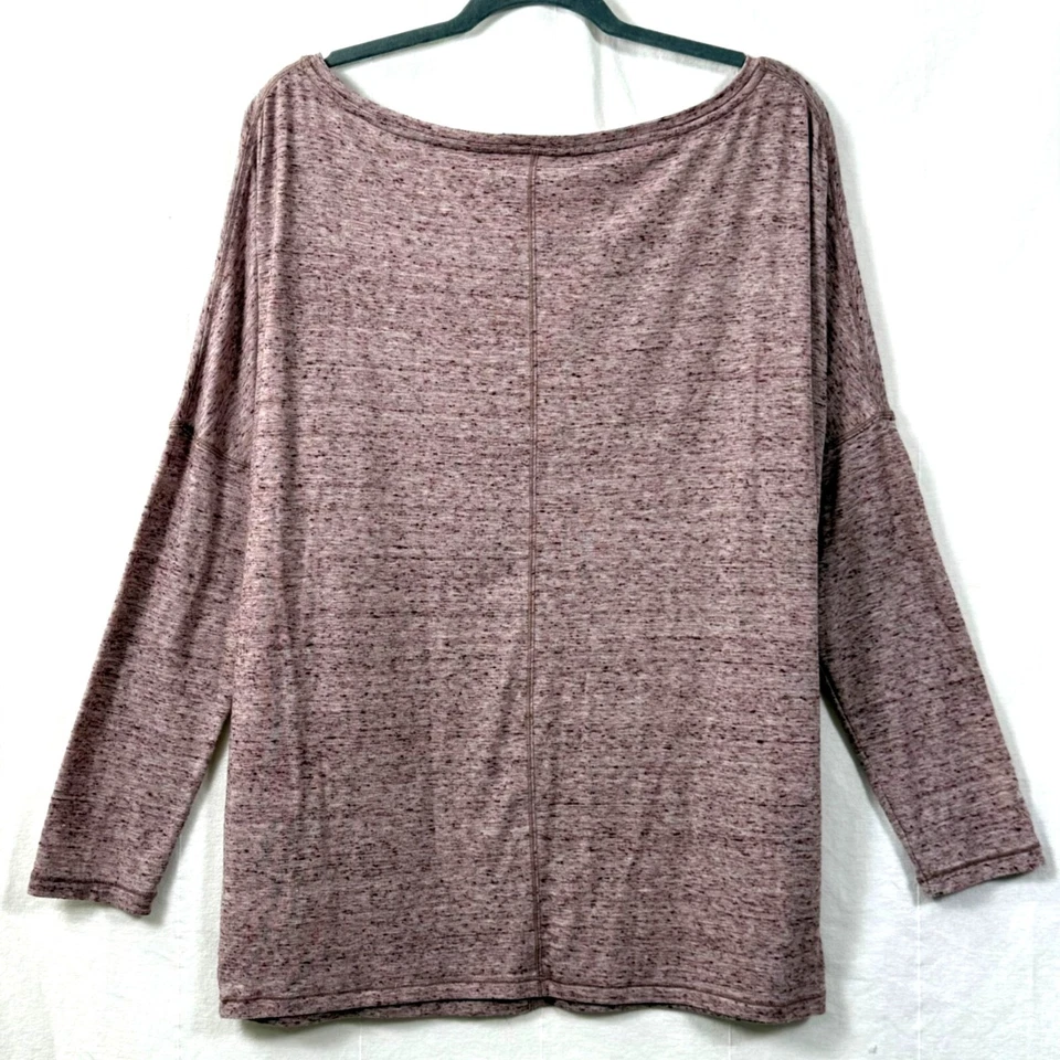 Top Athleta Essence Flow para mujer talla L malva ojo espaciado rodajas cabernet yoga Foto 4 de 4