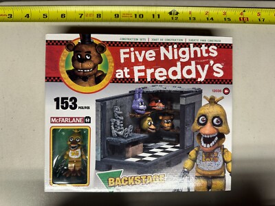 McFarlane FNAF Five Nights At Freddys BackStage Set & Chica Fig New Retired 2016