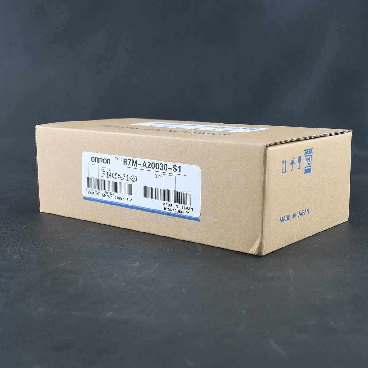 1PC new omron in box R7M-A20030-S1 R7M-A20030-S1 1 year 1PC new omron in box R7M-A20030-S1 R7M-A20030-S1 1 year