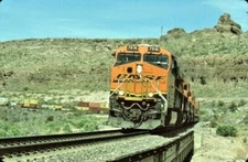 BNSF 7916 ES44C4 STACK KINGMAN CANYON AZ ORIGINAL SLIDE 04-16-17 T3-15