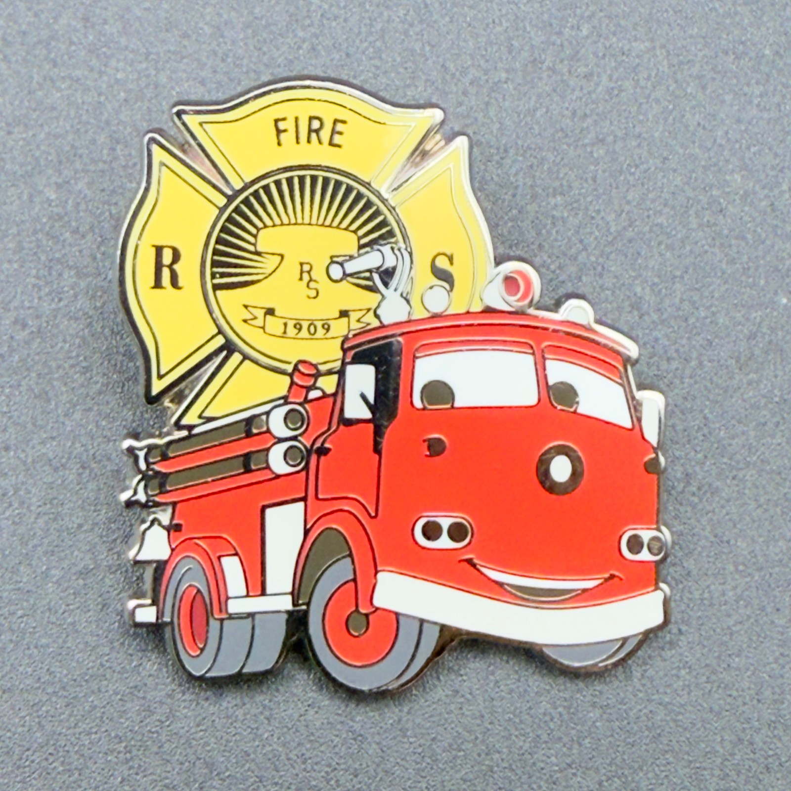 2014 Disney Pixar Cars Kitsch Mystery Red the Fire Truck Pin