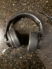 NEW Black Over The Ear Wireless Headphones NIB
