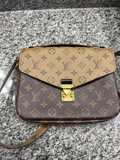 Louis Vuitton Monogram Pochette Metis Crossbo...