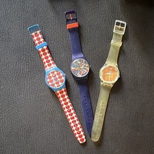 Swatch lotto 3 orologi quarzo analogici frutta, ref. GK701 SUOZ153 SKZ103