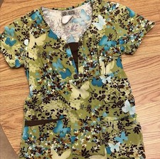 Brown/Turquoise/Olive/Landau Scrub Top w/flower/butterflies, XS, used-excel cond