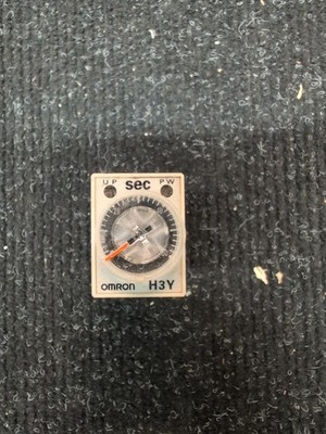 Omron H3Y-2 Timer Relay AC100-120v