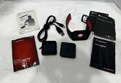 Motorola MOTOACTV 8GB GPS Sports Watch & MP3 Player Power Cord G2 W/Manuals  