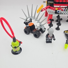 LEGO&reg; Space Police 5980 - Squidmans Pitstop - Limited Edition As Pictured