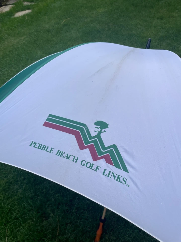 Paraguas de golf vintage de 56" con eslabones de golf Pebble Beach Foto 3 de 4