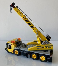 LEGO 60026 City Town Square - 100% Complete - With Box & Instructions - Retired