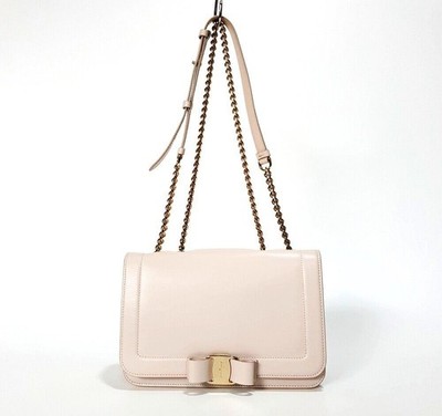 Salvatore Ferragamo Schultertasche Gini Kette 156634325