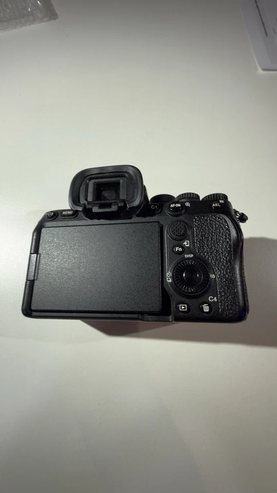 Sony Alpha 7 IV, photo 3 of 5