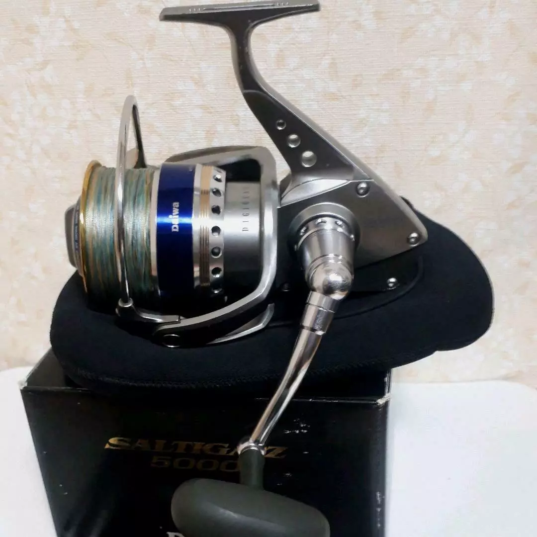 Saltiga Z 5000 Daiwa Spinning Reel Saltwater Japan F/S Used