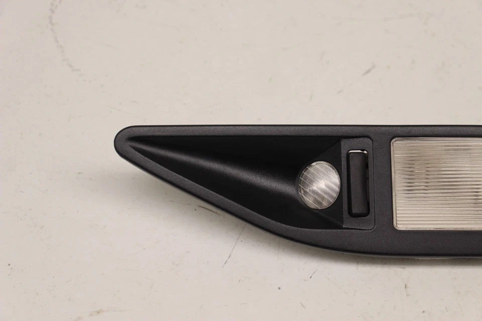 Luz de lectura de techo interior trasero derecho OEM BMW E39 M5 525 530 96-03 Foto 2 de 4