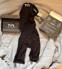 NEW TYR Avictor 2.0 Open Back Hip Flex Black Size 25