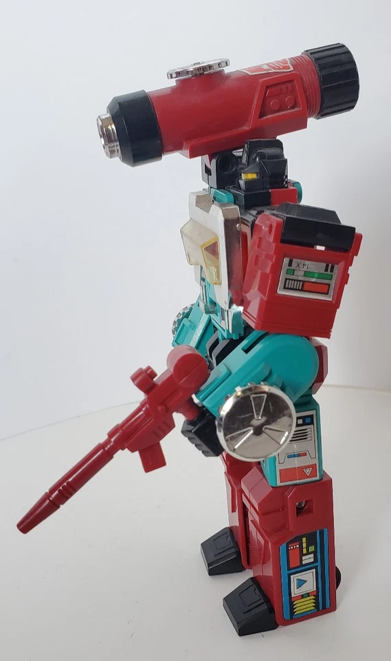 Transformers G1 PERCEPTOR - Image 2 of 4