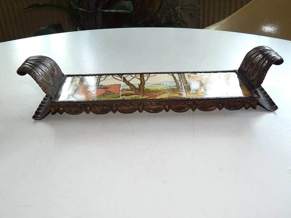 ARTS & CRAFTS  tray Tablett Kupfer geschmiedet handbemalte archaische Jagdszene - Bild 2 von 4