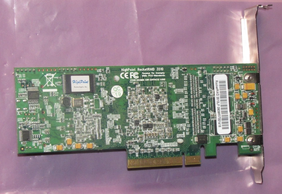 HighPoint RocketRAID 3510 IOP 4 Channel SATA II 3Gb/s PCI-E RAID Controller Card - Image 2 of 4