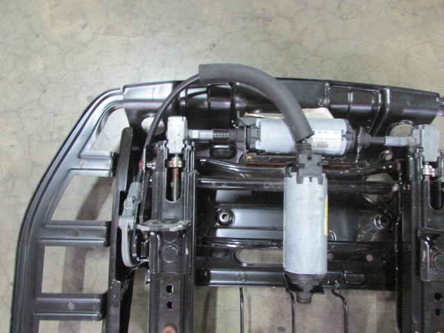Maserati Quattroporte, RH Rear Seat Track w/ Motors, Used, P/N 980139491